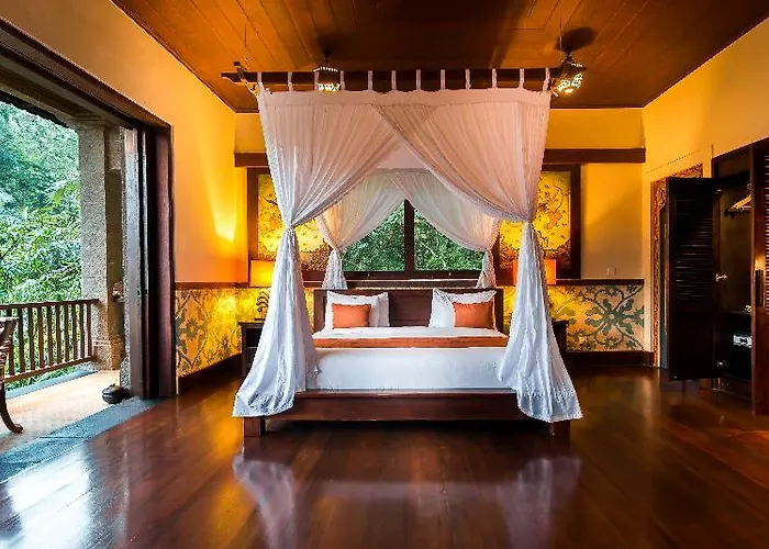 Villa Bidadari Private & Retreat