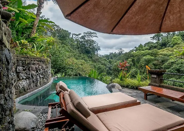 Villa Bidadari Private & Retreat